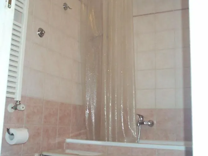 Trastevere, Tiburzi 2, Balcony, Ideally Located!!! Daire *